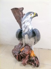 Орел на коряге